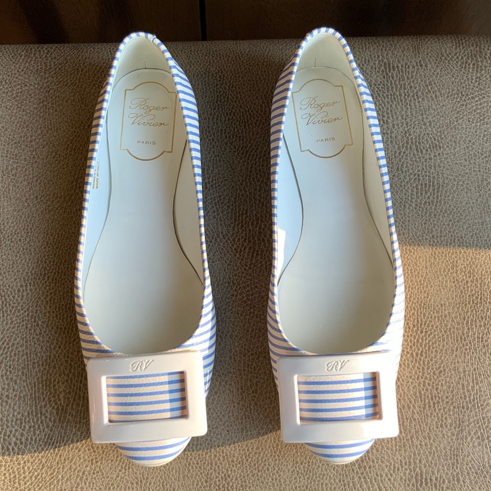 ROGER VIVIER, The Gommette Ballerina Striped Blue and White Flats with Buckle